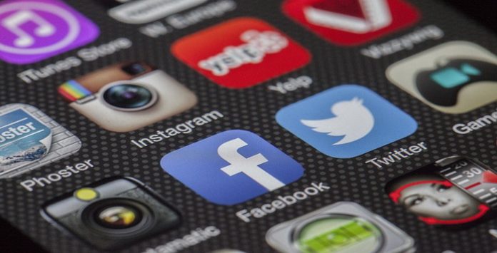 Menghindari Kejahatan Pada Keluarga Anak Di Facebook Menghindari Kejahatan Pada Keluarga & Anak Melalui Facebook